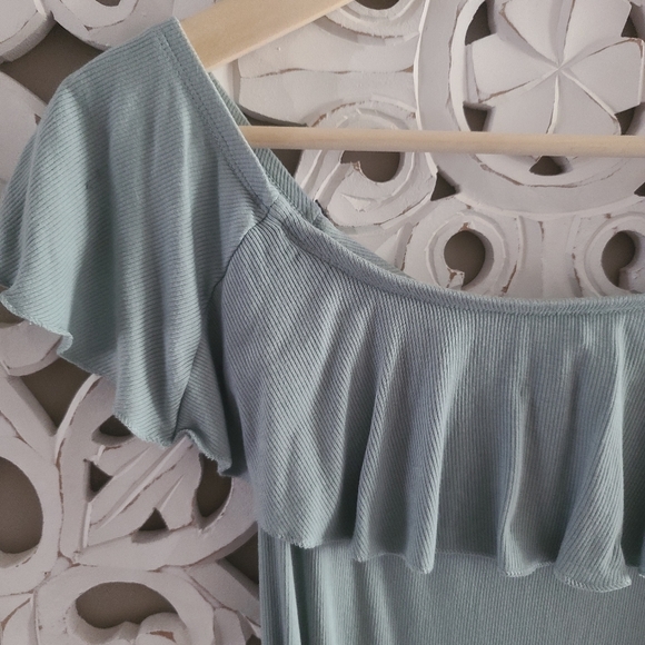 Onsie - Picture 2 of 4